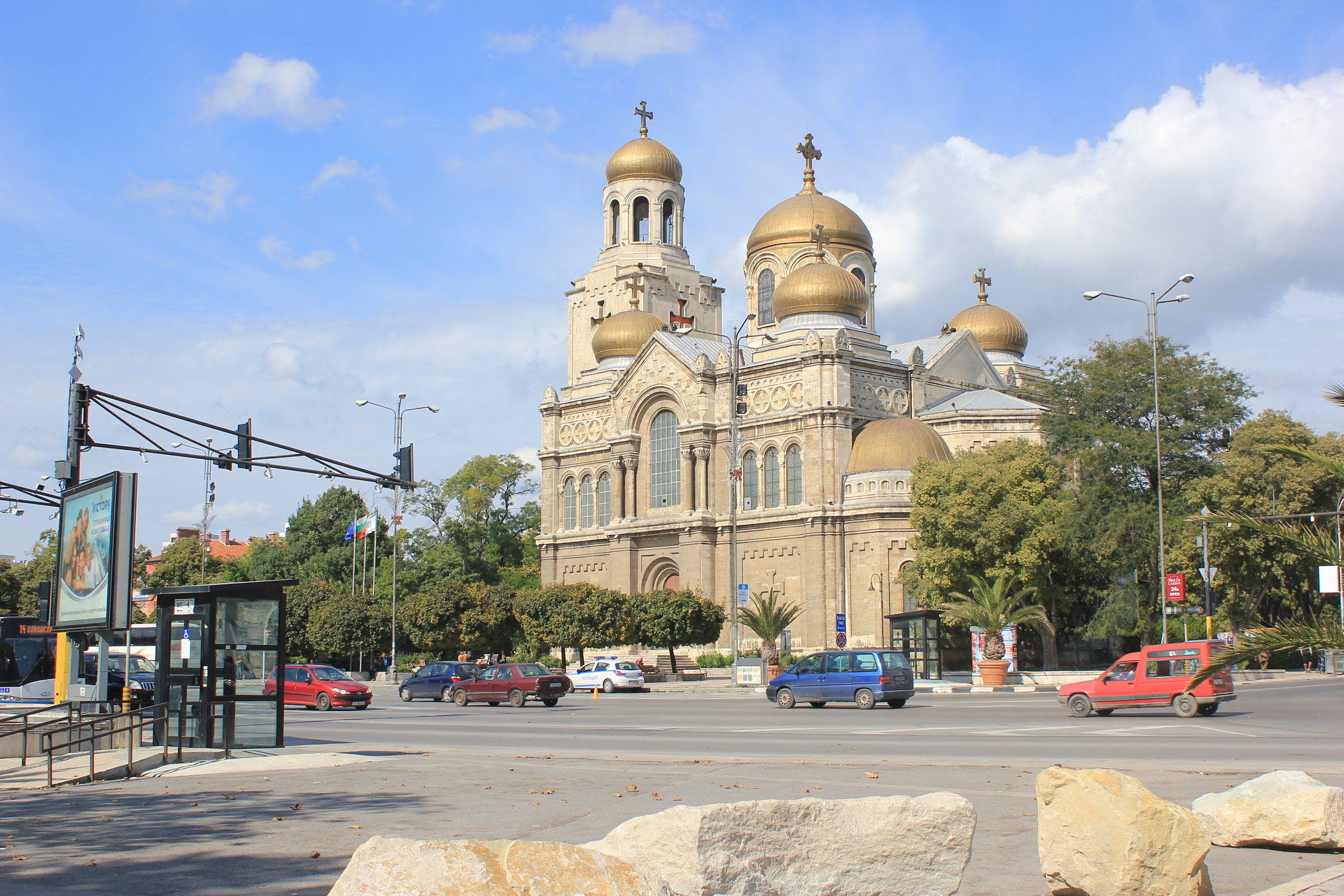 Varna (Варна) (Photo license CC-BY-SA 3.0)